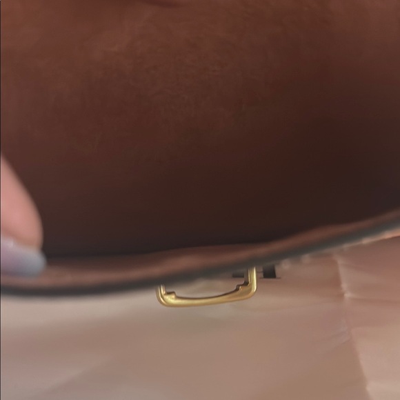 Coach Light Coral  Bag with Gold Hardware and matching wallet - Picture 7 of 14